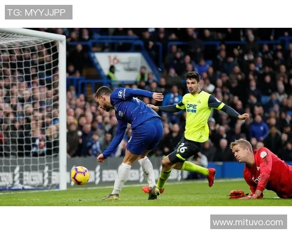 西汉姆联迎战哈德斯菲尔德全力争胜展现英超实力与激情