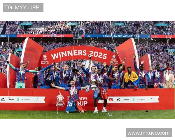 曼联主场迎战布鲁日欧冠小组赛争夺战即将打响