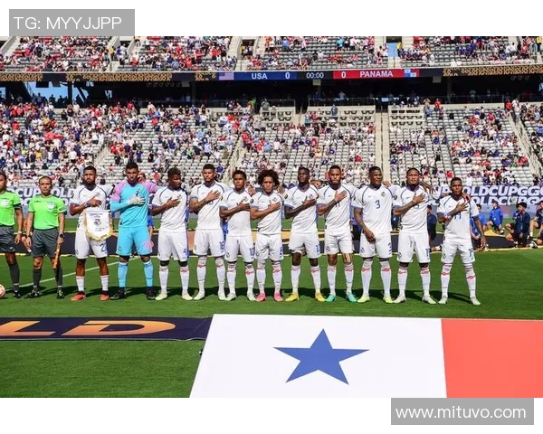 日本与巴拿马足球赛首发阵容详细分析与对比