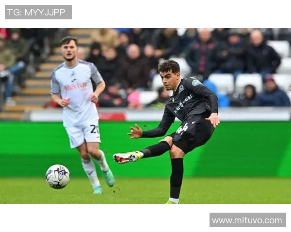 卡迪夫城迎战女王队全力争胜展现球队实力与斗志 卡迪夫城迎战女王队全力争胜展现球队实力与斗志