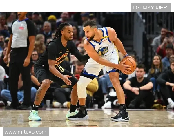 勇士与骑士精彩对决赛程回放全景分析与比赛亮点回顾