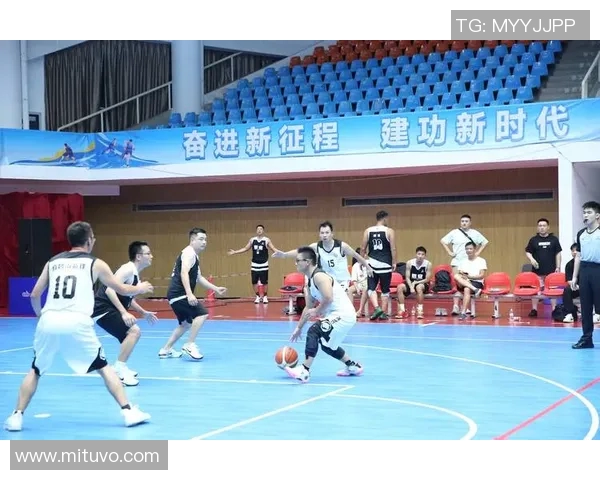 吴冠希在篮球赛场上的崛起与挑战展现了新时代运动员的拼搏精神与团队合作的重要性 吴冠希在篮球赛场上的崛起与挑战展现了新时代运动员的拼搏精神与团队合作的重要性