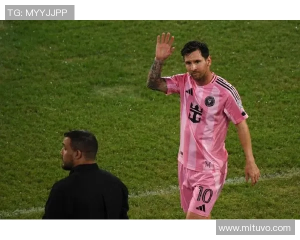 曼塔海豚与麦德林国民的精彩对决揭示足球战术与团队精神的较量