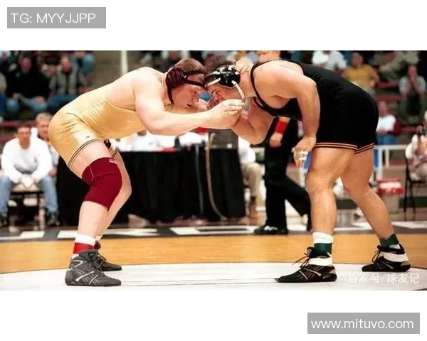 李根的篮球之路:从青涩少年到职业球员的奋斗与成长 李根的篮球之路:从青涩少年到职业球员的奋斗与成长