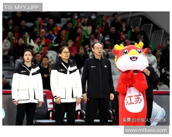 江苏南钢迎战广州球队全力争胜期待精彩对决展现篮球魅力与团队精神