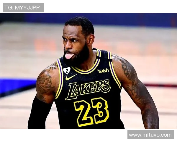 詹姆斯：从篮球场上的传奇到全球体育文化的象征与影响力分析