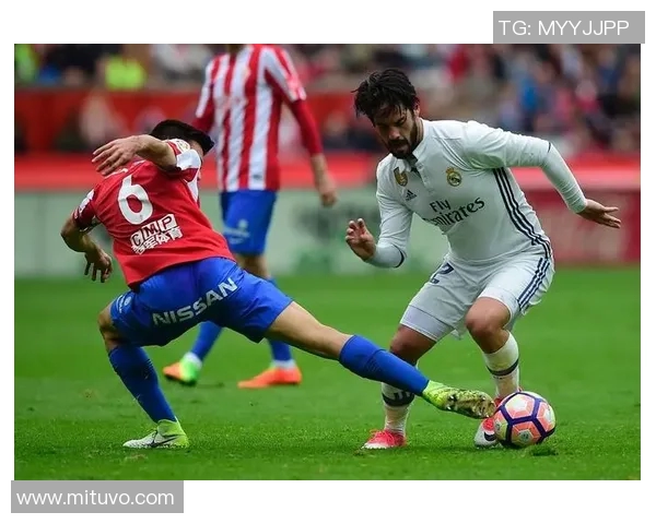 达尼洛：从足球场上的闪耀星辰到生活中的坚韧追梦人