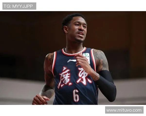 马尚布鲁克斯：从NBA新星到中国篮球的闪耀之路